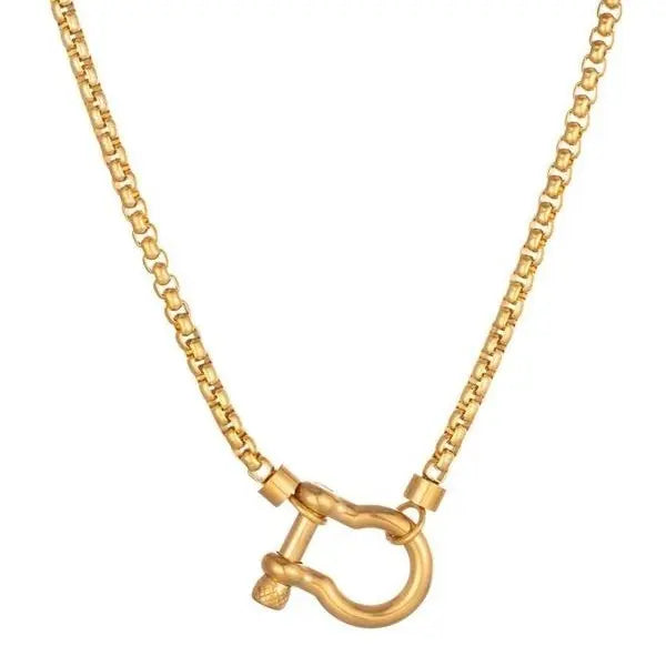 Casual and Stylish Pendant Necklace—A Fashionable Accessory for Parties and Everyday Wear